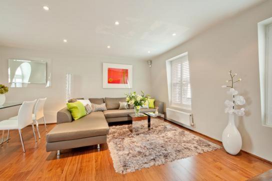 The Kensington Apartament
